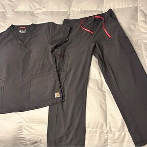 Carhartt Women’s Scrub Set